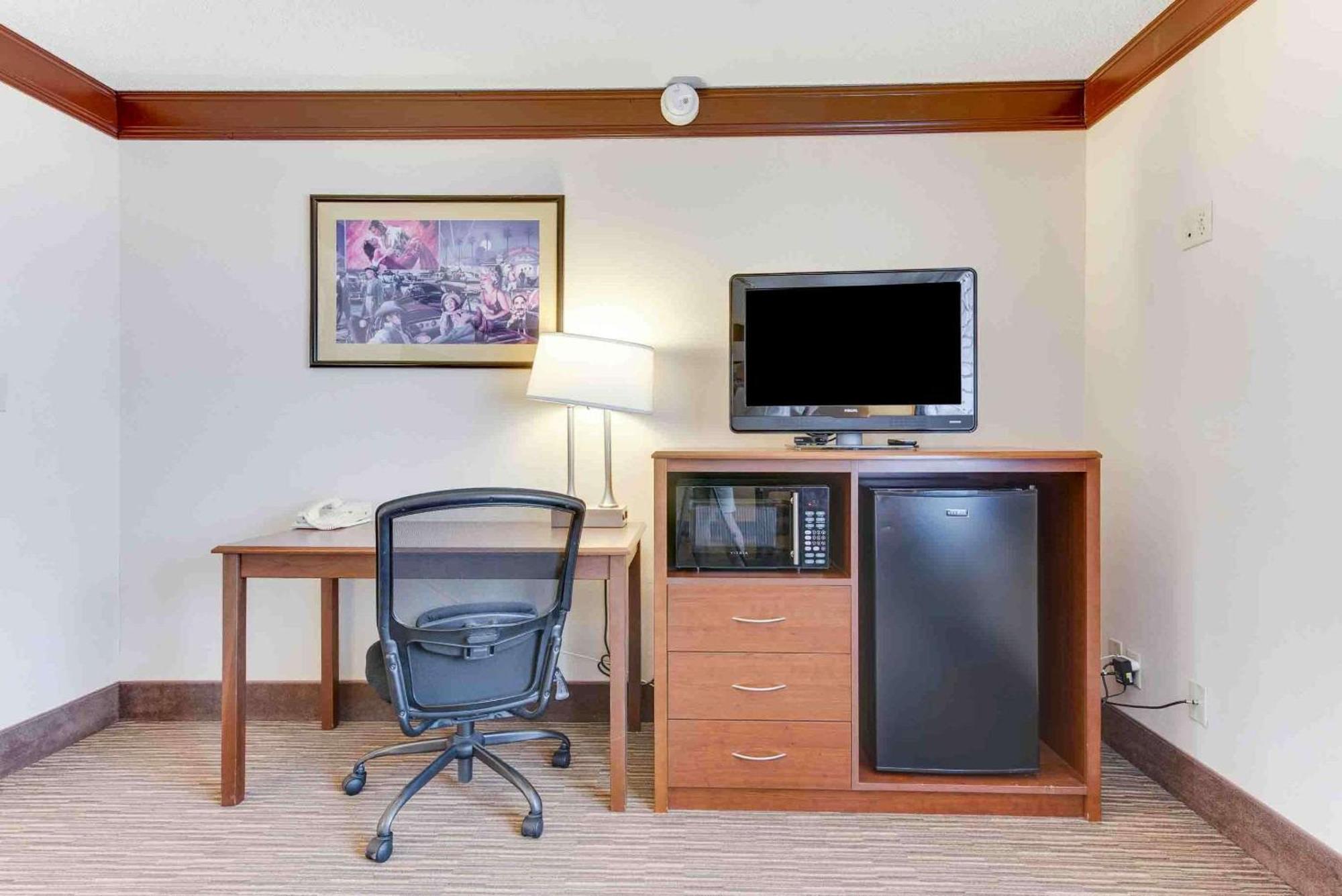 Best Western Movie Manor Monte Vista Extérieur photo